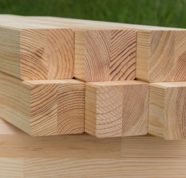 Клееный деревянный брус из дерева ореха