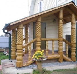 Деревянная колонна для лестницы